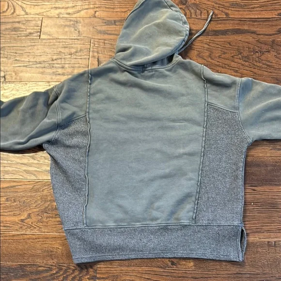 Men's large BKE grey Hoodie trendy, like new worn once - Picture 6 of 8